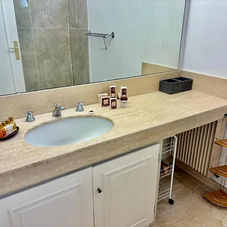 Eden Park Your Host Helper 아파트 *